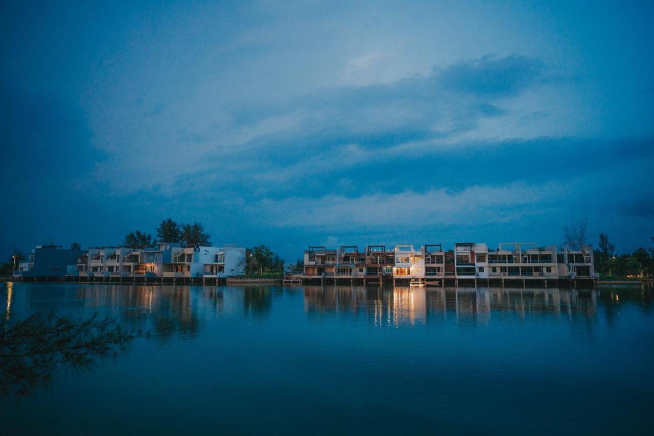 Canoe And Fishing , Free Pickup Villa Batam Bagian luar foto