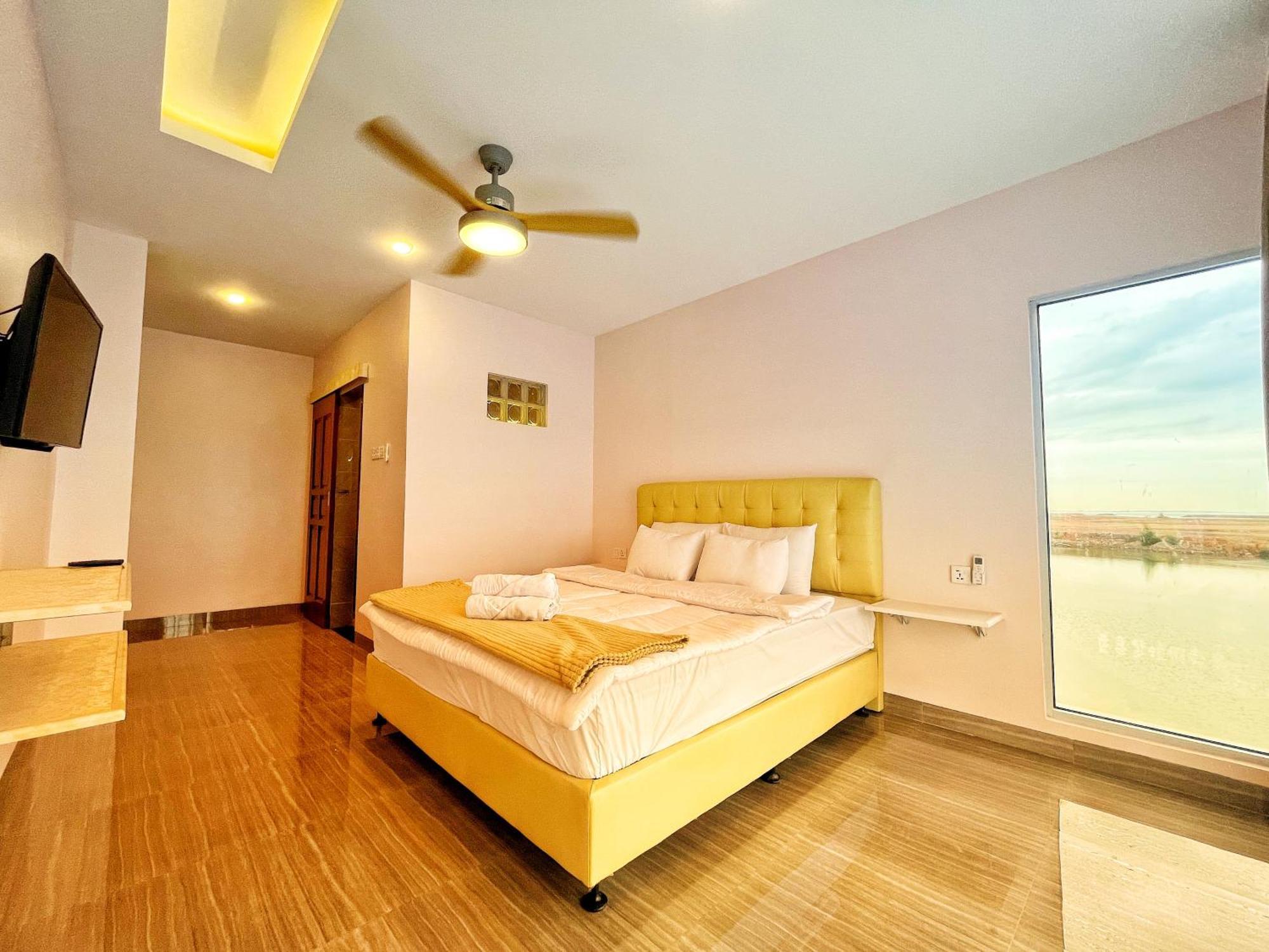 Canoe And Fishing , Free Pickup Villa Batam Ruang foto